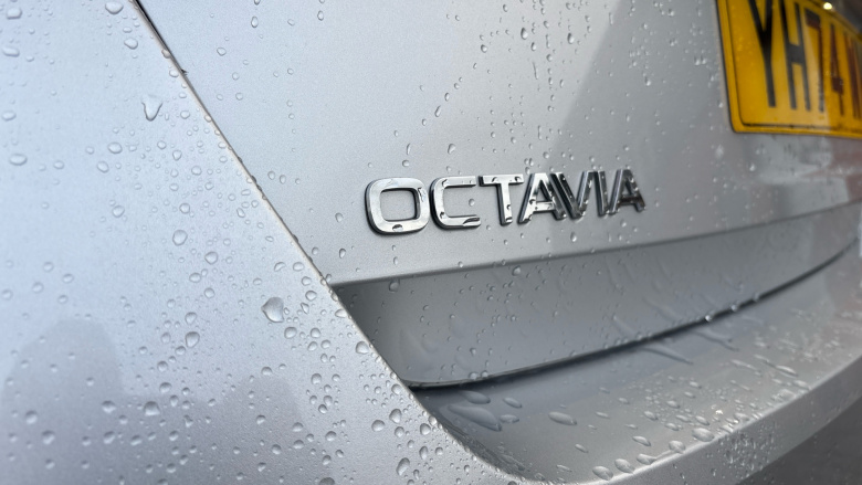 Skoda Octavia 1.5 TSI SE Technology 5dr Petrol Hatchback